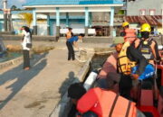 Aksi Cepat Tim SAR: Evakuasi Long Boat Mati Mesin di Perairan Labobo, Semua Penumpang Selamat