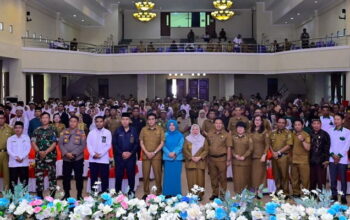 Wagub Reny Launching Inovasi “Berani Tertib Administrasi Kependudukan”, 60 Pasangan Resmi Dinikahkan di Parigi Moutong